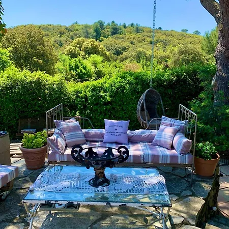 Les Pondres En Vaunage ゲストハウス Caveirac